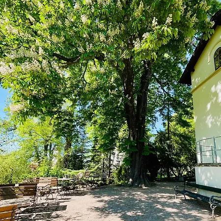 Space Age Design-luxus-apartment, Terrasse, Zentral * Gera